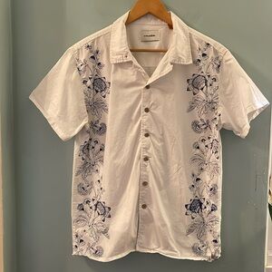 Critical Slide Short Sleeve Button Down Shirt - Size S